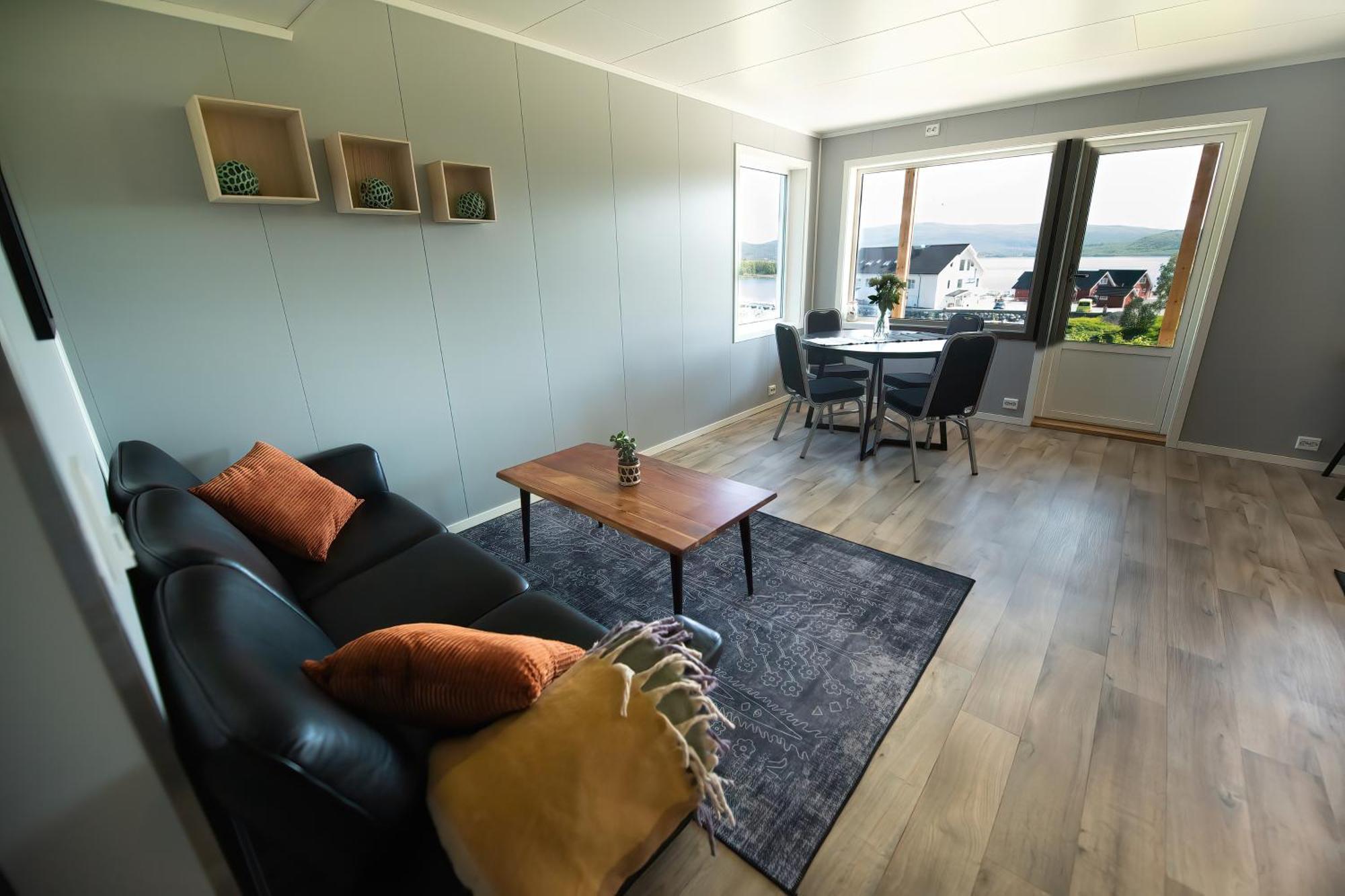 Senja Fjordhotell And Apartments Stonglandseidet 外观 照片