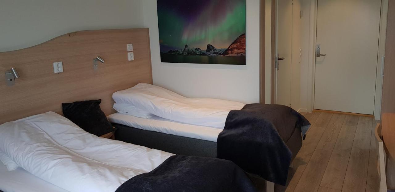 Senja Fjordhotell And Apartments Stonglandseidet 外观 照片
